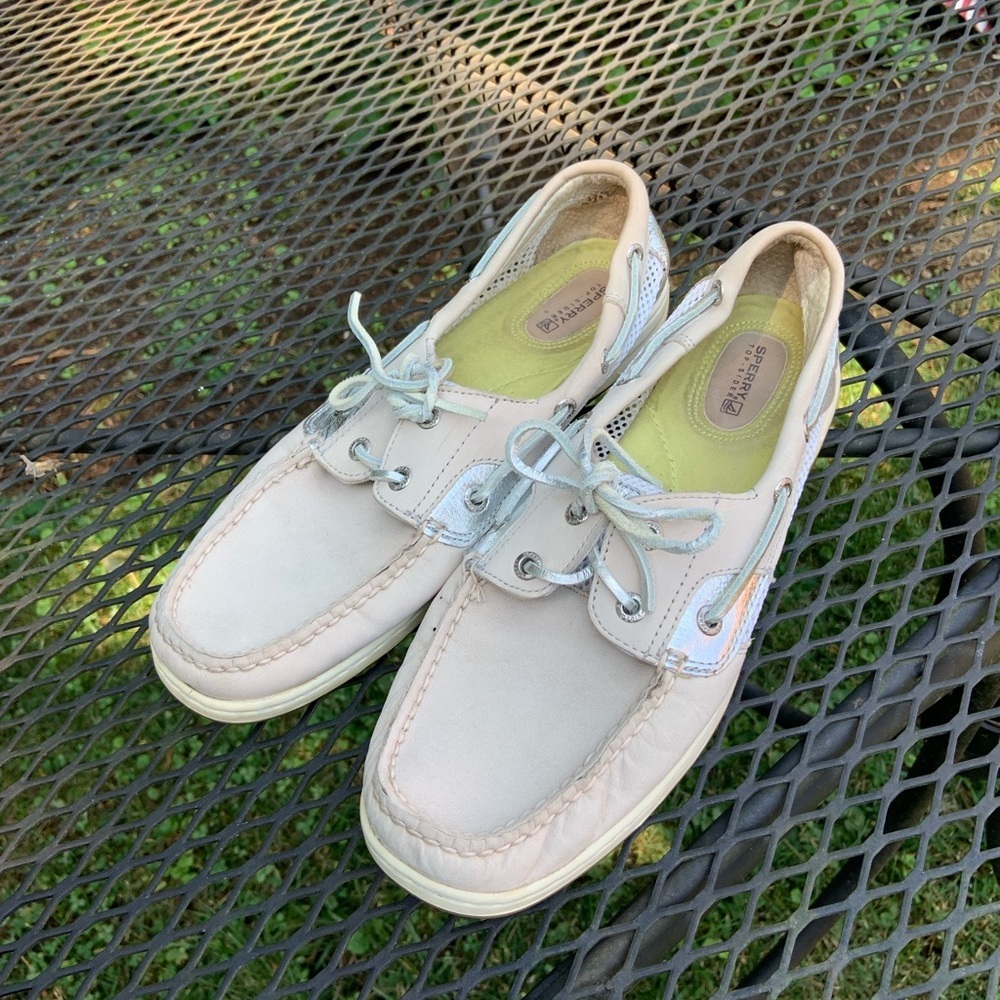 Sperry size 11